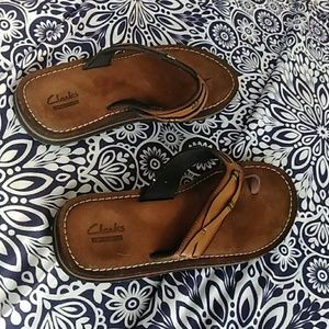 Clark's woman's leather sandals